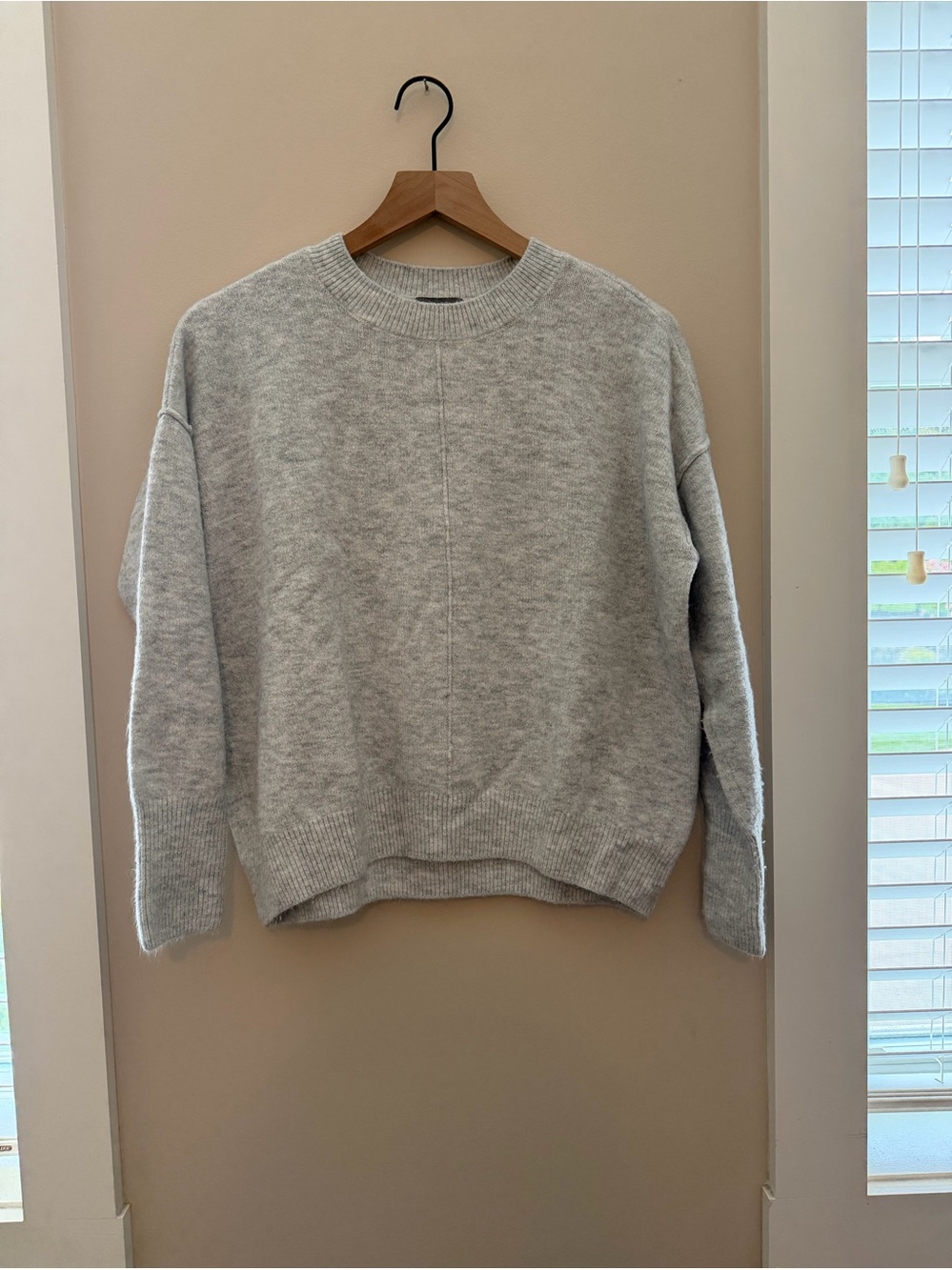 Vince Camuto Heather Light Gray Crewneck Sweater